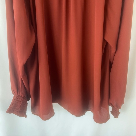 NWT Torrid Georgette Smocked Blouson Sleeve Blouse
Button-Down Blouse Size: 3 - Picture 15 of 17